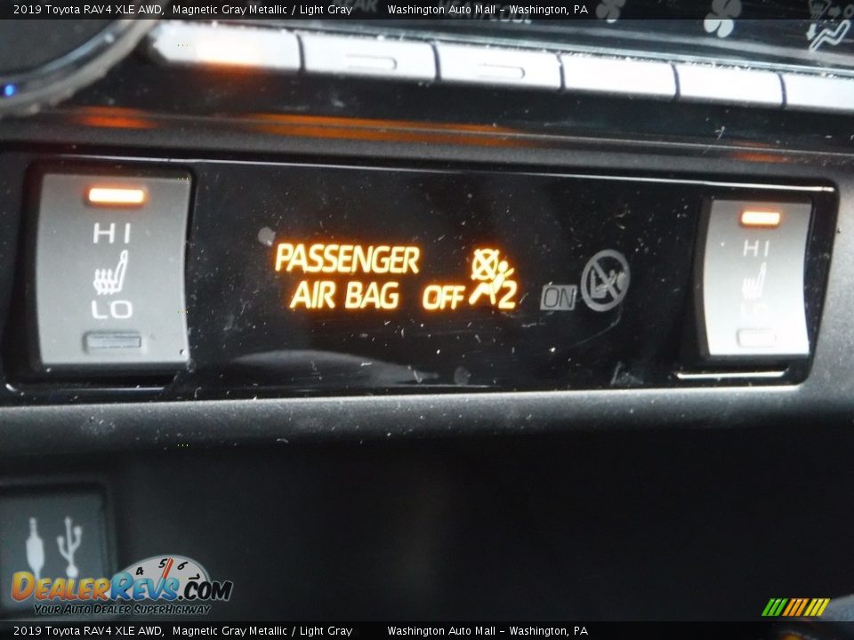 2019 Toyota RAV4 XLE AWD Magnetic Gray Metallic / Light Gray Photo #8