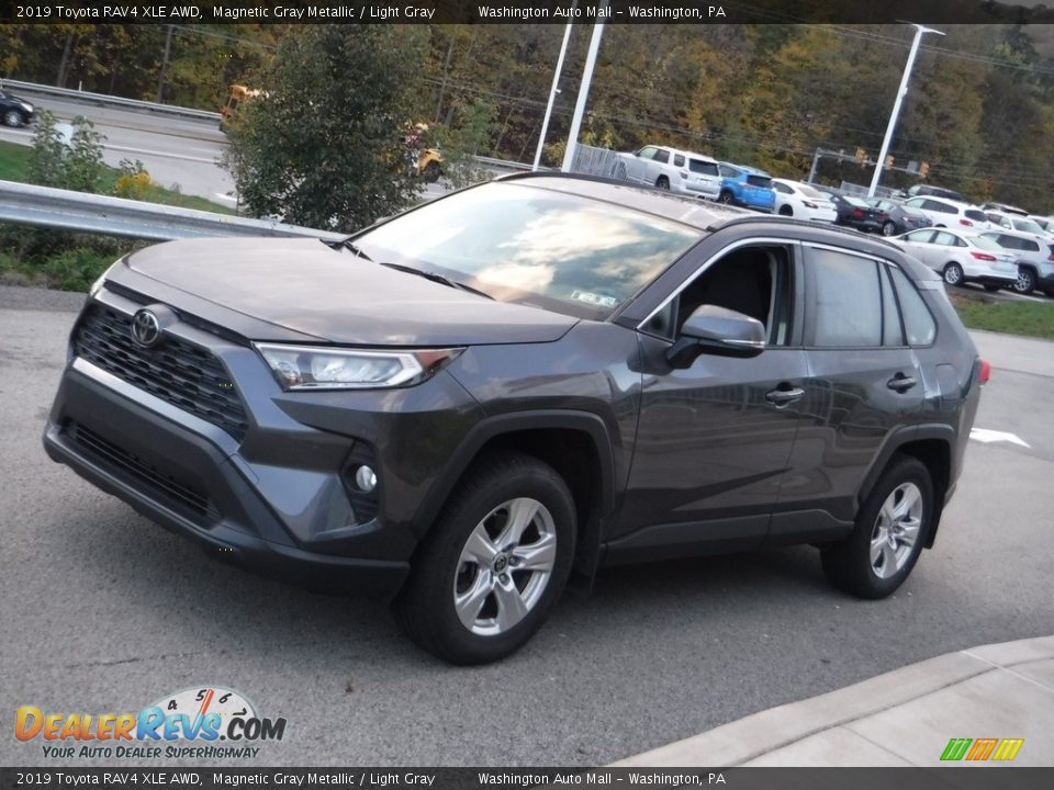 2019 Toyota RAV4 XLE AWD Magnetic Gray Metallic / Light Gray Photo #12