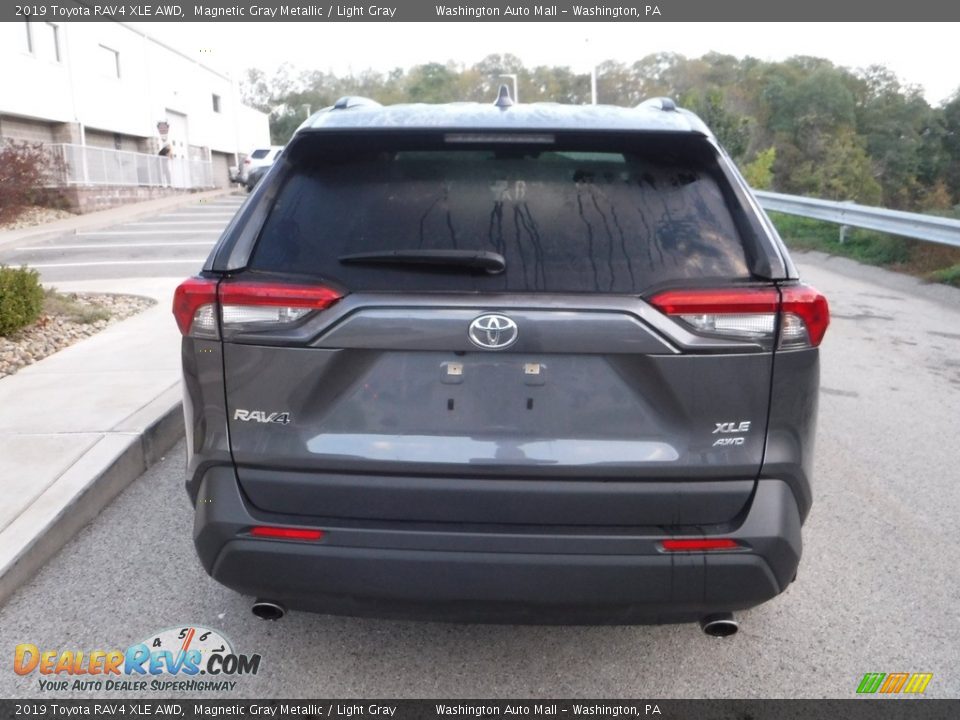 2019 Toyota RAV4 XLE AWD Magnetic Gray Metallic / Light Gray Photo #16