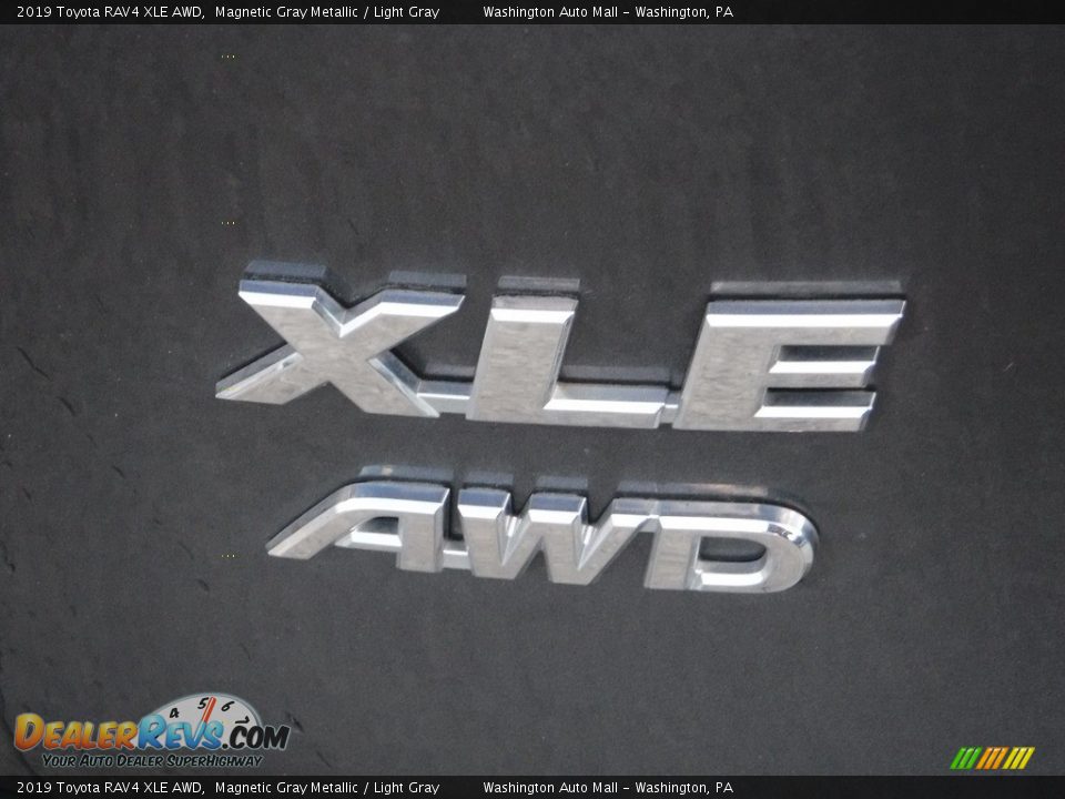 2019 Toyota RAV4 XLE AWD Magnetic Gray Metallic / Light Gray Photo #18