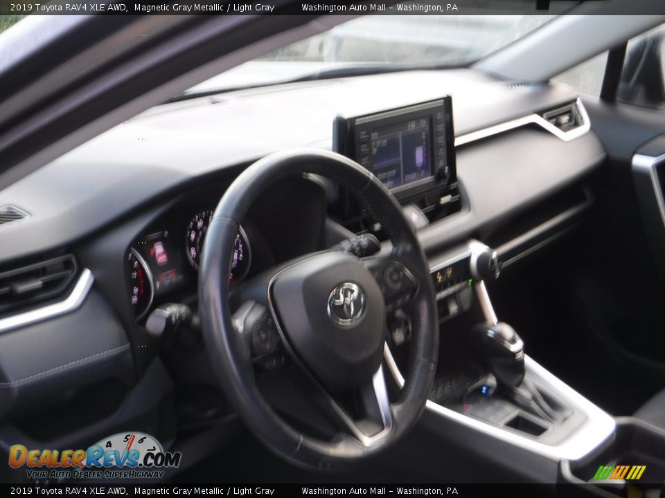 2019 Toyota RAV4 XLE AWD Magnetic Gray Metallic / Light Gray Photo #20