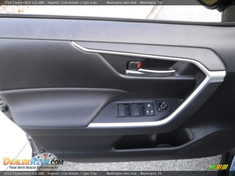 2019 Toyota RAV4 XLE AWD Magnetic Gray Metallic / Light Gray Photo #21