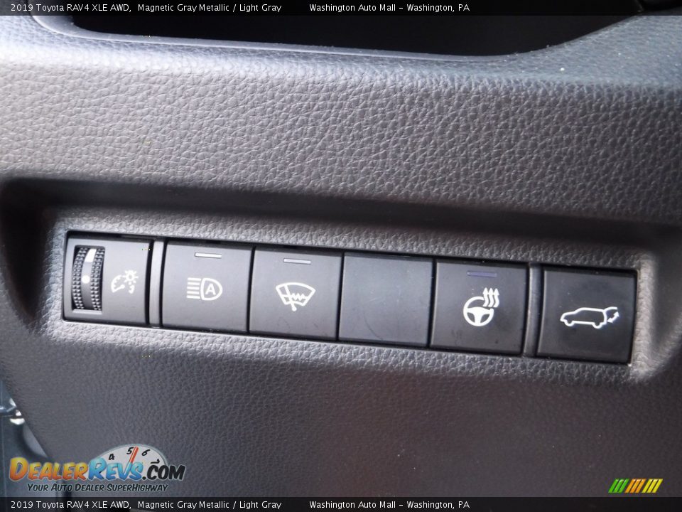 2019 Toyota RAV4 XLE AWD Magnetic Gray Metallic / Light Gray Photo #24