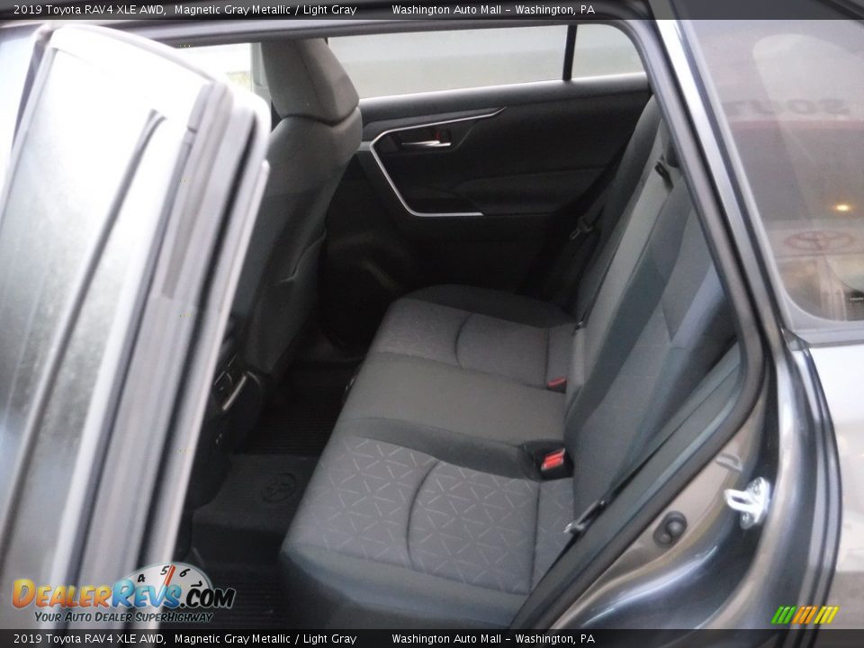 2019 Toyota RAV4 XLE AWD Magnetic Gray Metallic / Light Gray Photo #29