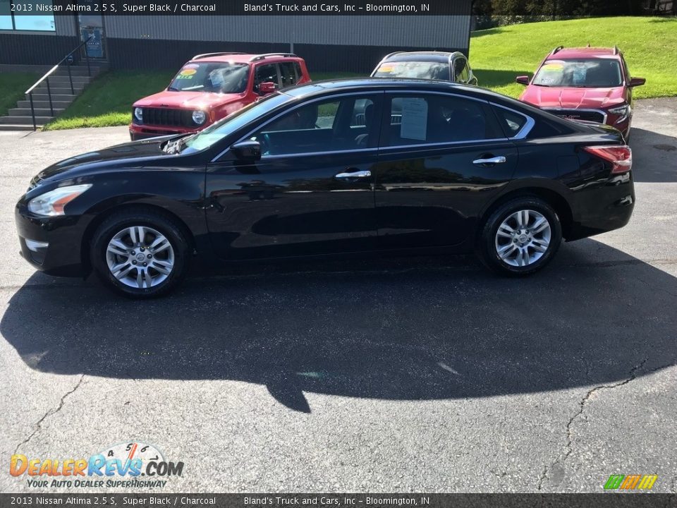 2013 Nissan Altima 2.5 S Super Black / Charcoal Photo #1