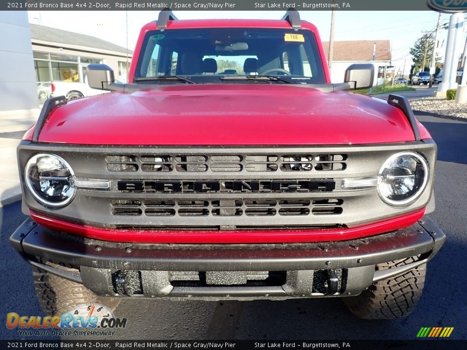 2021 Ford Bronco Base 4x4 2-Door Rapid Red Metallic / Space Gray/Navy Pier Photo #9