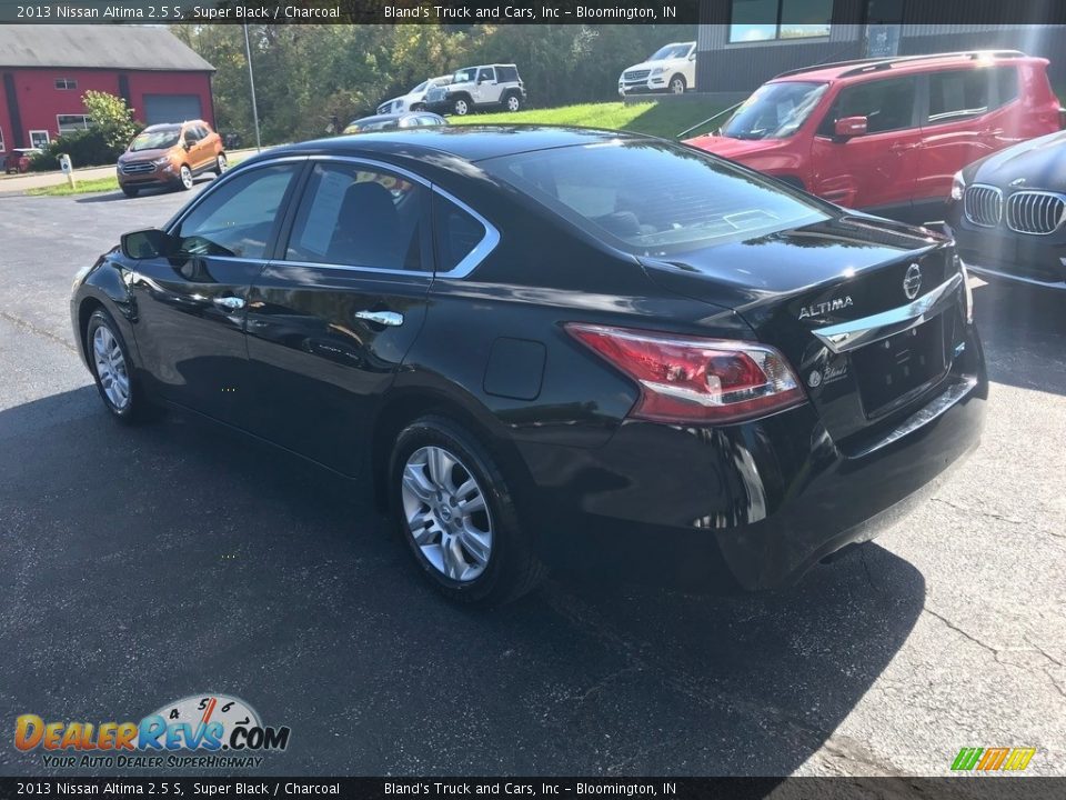 2013 Nissan Altima 2.5 S Super Black / Charcoal Photo #11