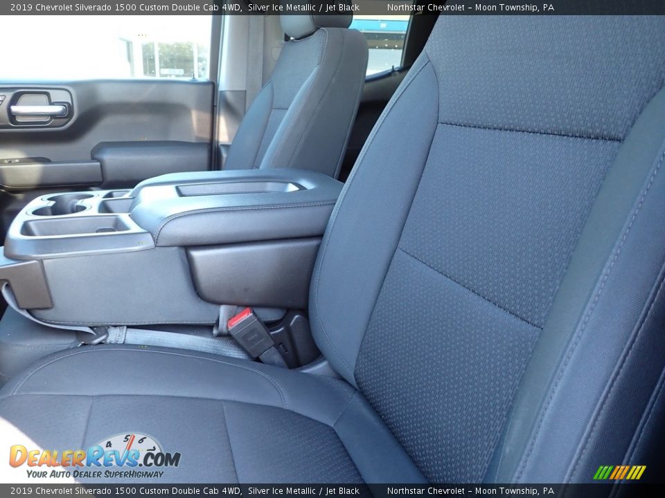 2019 Chevrolet Silverado 1500 Custom Double Cab 4WD Silver Ice Metallic / Jet Black Photo #17