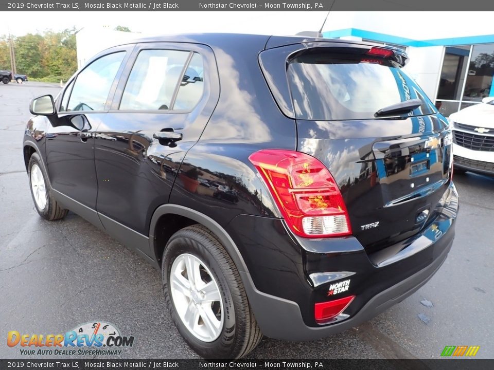 2019 Chevrolet Trax LS Mosaic Black Metallic / Jet Black Photo #4