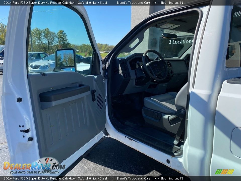 2014 Ford F250 Super Duty XL Regular Cab 4x4 Oxford White / Steel Photo #8