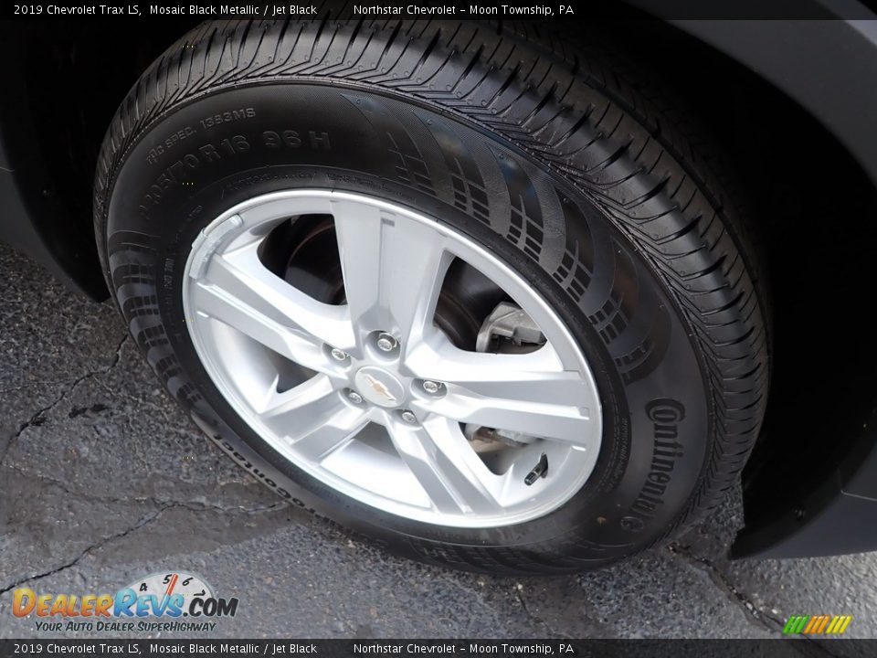 2019 Chevrolet Trax LS Wheel Photo #14
