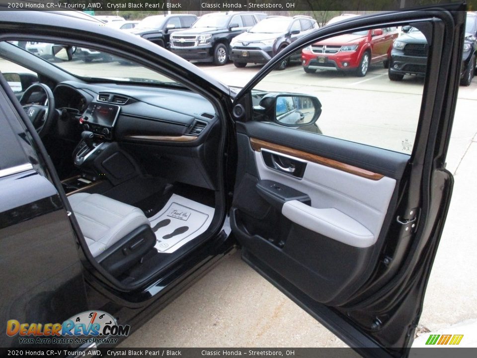 2020 Honda CR-V Touring AWD Crystal Black Pearl / Black Photo #18