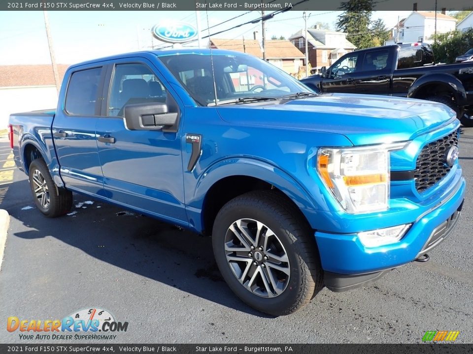 Front 3/4 View of 2021 Ford F150 STX SuperCrew 4x4 Photo #7