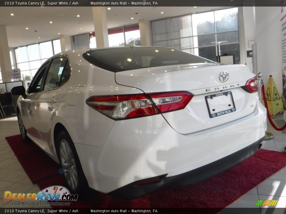 2019 Toyota Camry LE Super White / Ash Photo #15