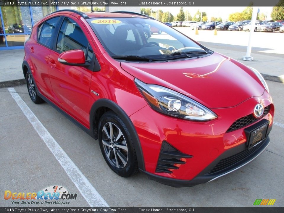 Front 3/4 View of 2018 Toyota Prius c Two Photo #3