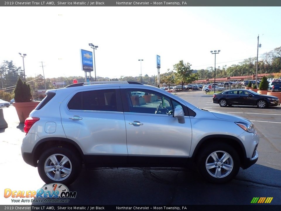 2019 Chevrolet Trax LT AWD Silver Ice Metallic / Jet Black Photo #10