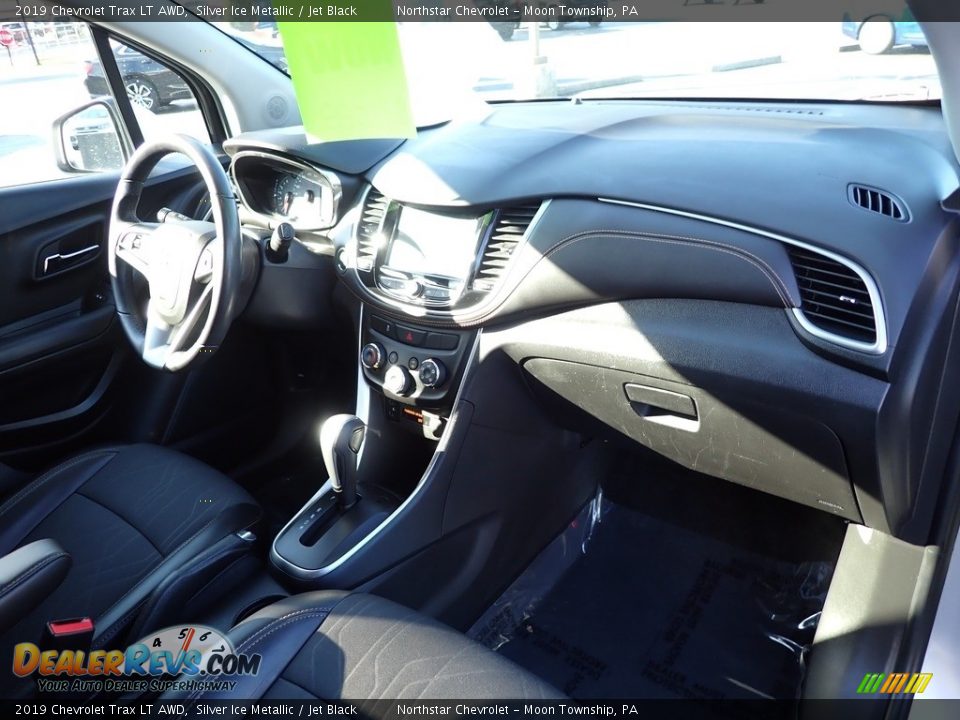 2019 Chevrolet Trax LT AWD Silver Ice Metallic / Jet Black Photo #16