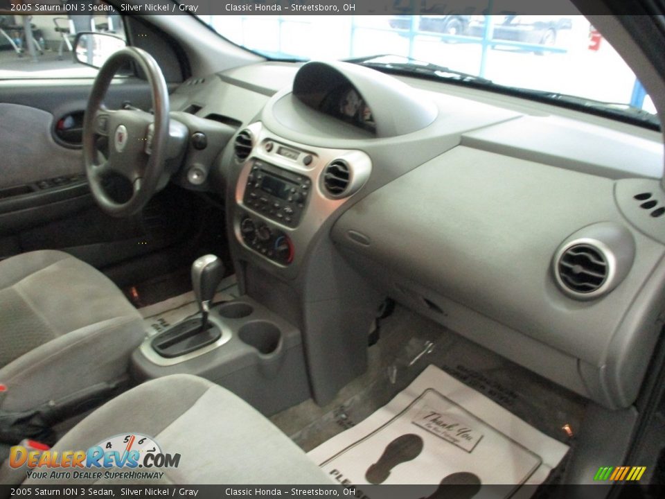 2005 Saturn ION 3 Sedan Silver Nickel / Gray Photo #18