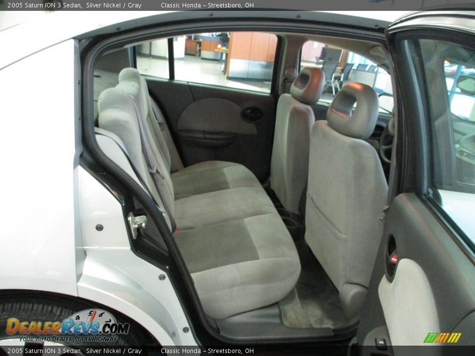 2005 Saturn ION 3 Sedan Silver Nickel / Gray Photo #20