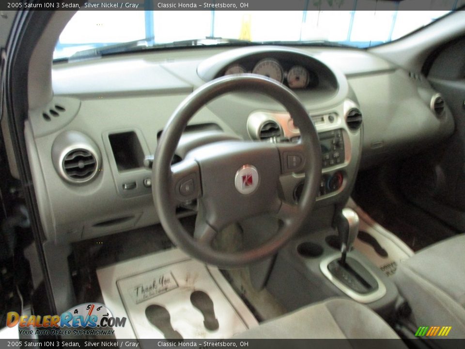 2005 Saturn ION 3 Sedan Silver Nickel / Gray Photo #27