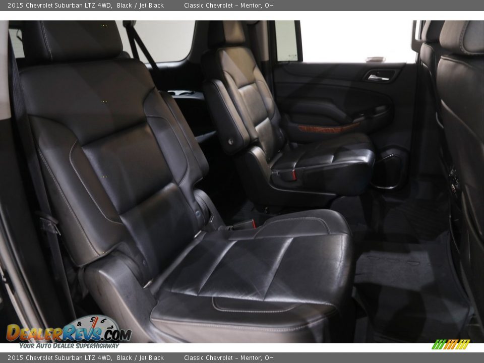 2015 Chevrolet Suburban LTZ 4WD Black / Jet Black Photo #16