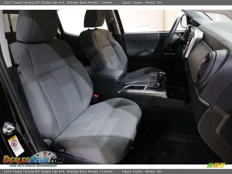 2020 Toyota Tacoma SR5 Double Cab 4x4 Midnight Black Metallic / Cement Photo #14
