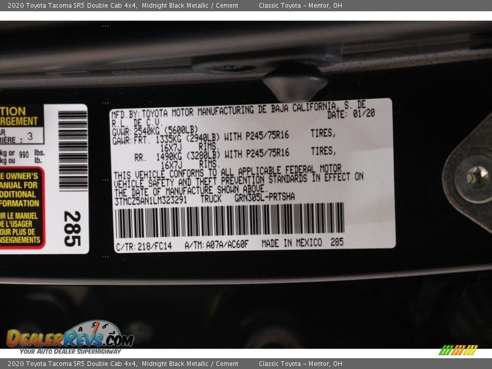 2020 Toyota Tacoma SR5 Double Cab 4x4 Midnight Black Metallic / Cement Photo #20