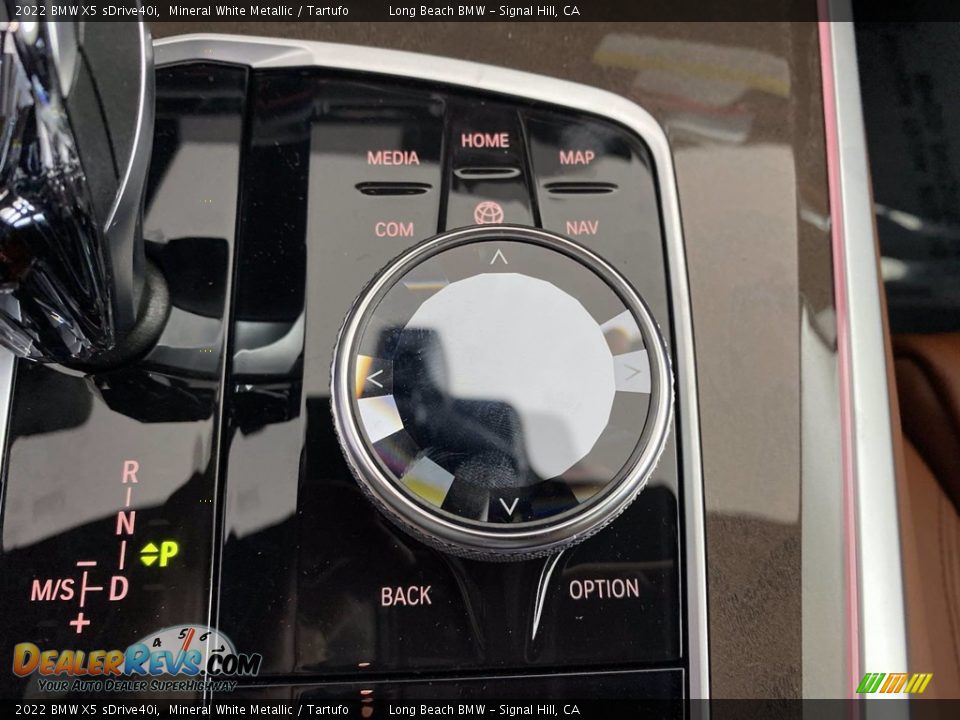 Controls of 2022 BMW X5 sDrive40i Photo #24