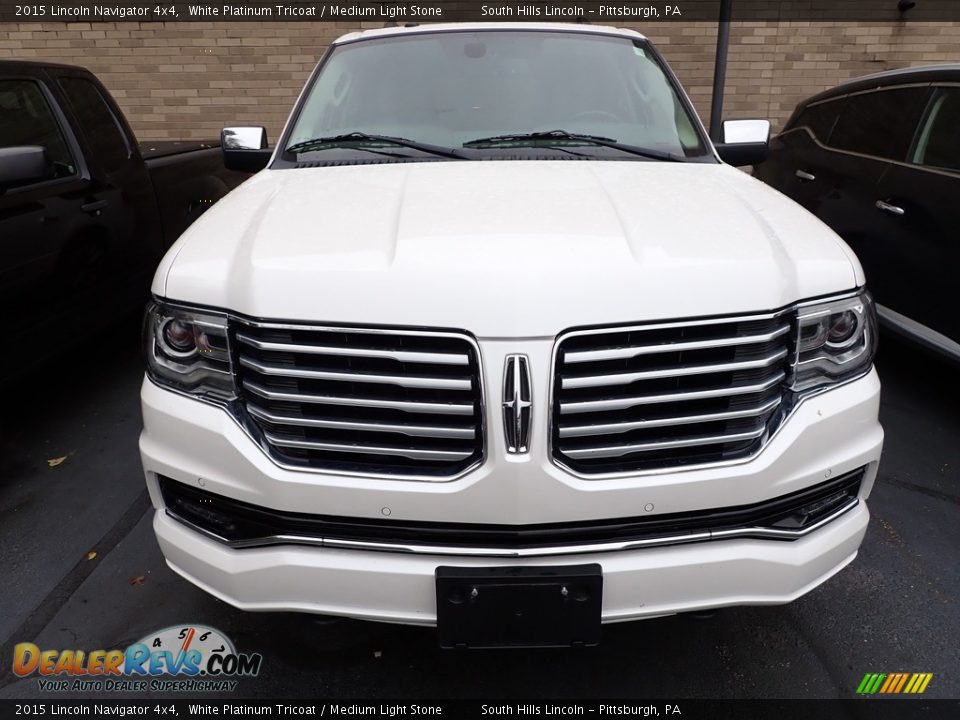 2015 Lincoln Navigator 4x4 White Platinum Tricoat / Medium Light Stone Photo #3