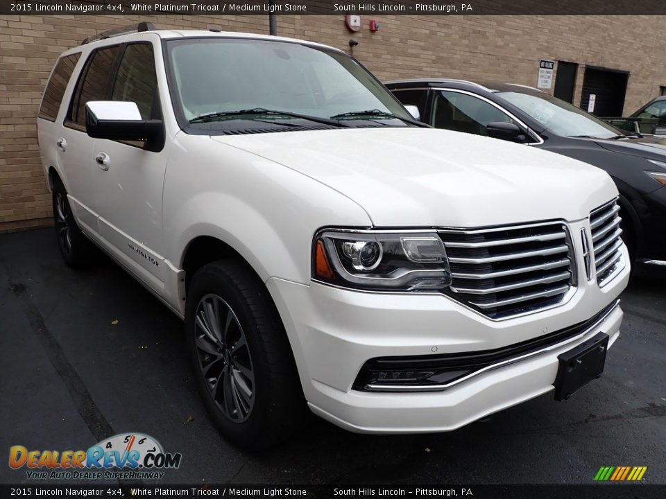 2015 Lincoln Navigator 4x4 White Platinum Tricoat / Medium Light Stone Photo #4