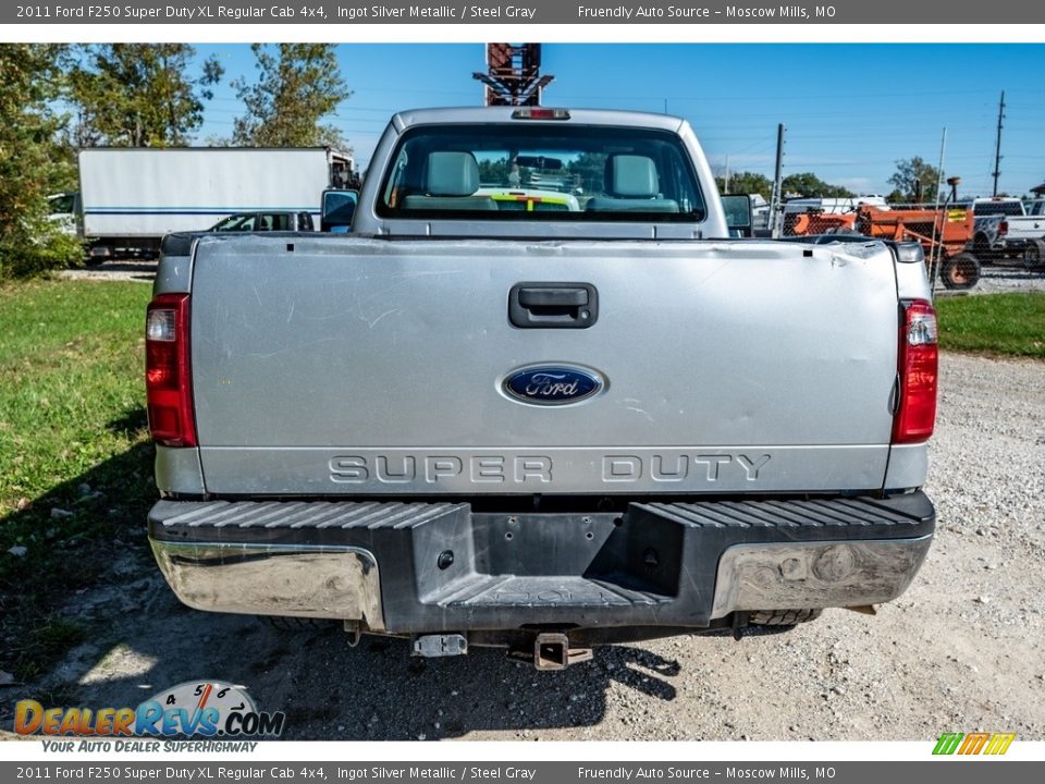 2011 Ford F250 Super Duty XL Regular Cab 4x4 Ingot Silver Metallic / Steel Gray Photo #4