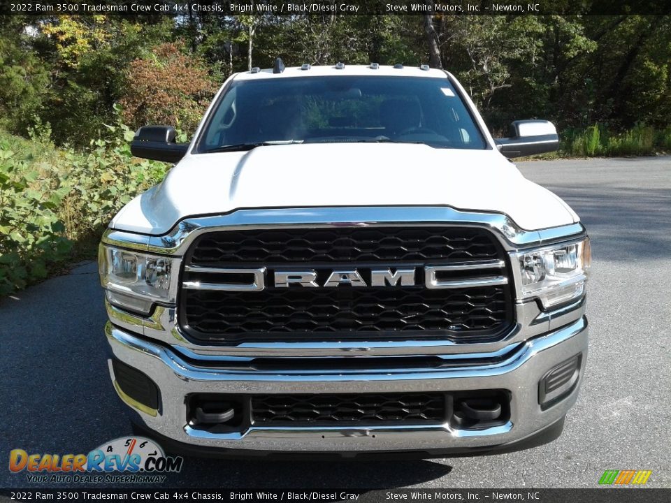 2022 Ram 3500 Tradesman Crew Cab 4x4 Chassis Bright White / Black/Diesel Gray Photo #3