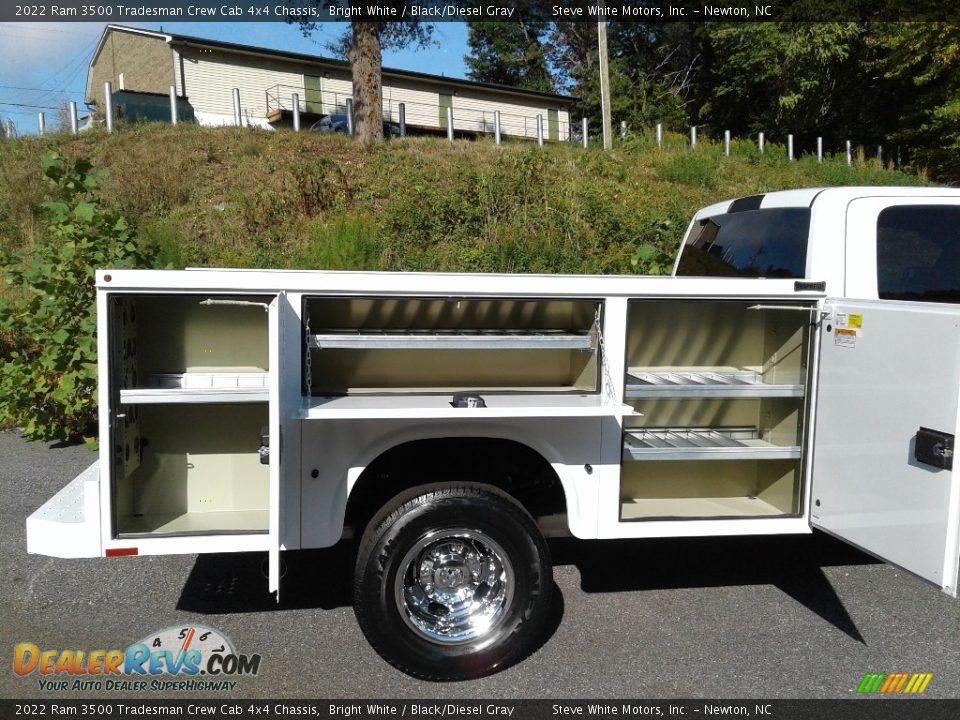 2022 Ram 3500 Tradesman Crew Cab 4x4 Chassis Bright White / Black/Diesel Gray Photo #7