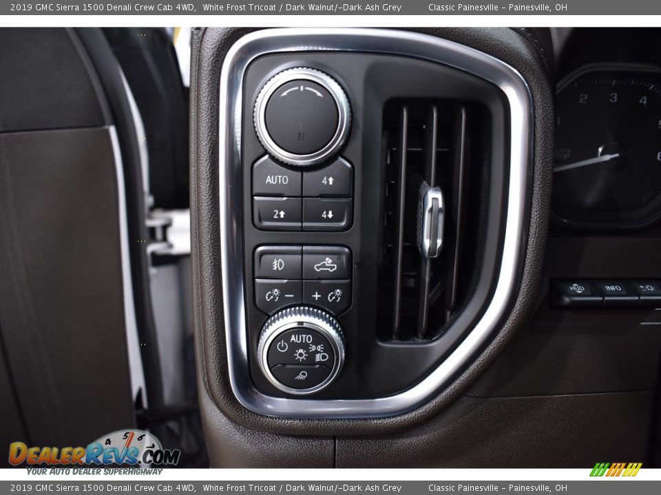 2019 GMC Sierra 1500 Denali Crew Cab 4WD White Frost Tricoat / Dark Walnut/­Dark Ash Grey Photo #13