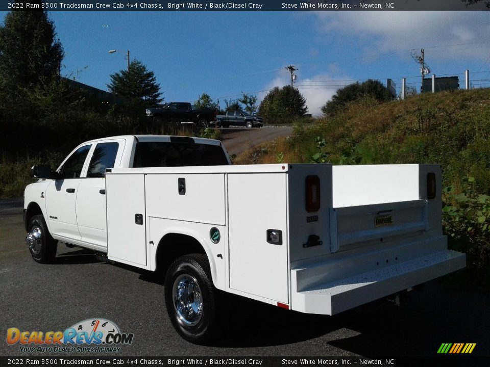 2022 Ram 3500 Tradesman Crew Cab 4x4 Chassis Bright White / Black/Diesel Gray Photo #10