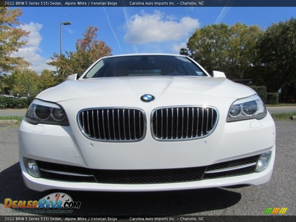 2012 BMW 5 Series 535i Sedan Alpine White / Venetian Beige Photo #4