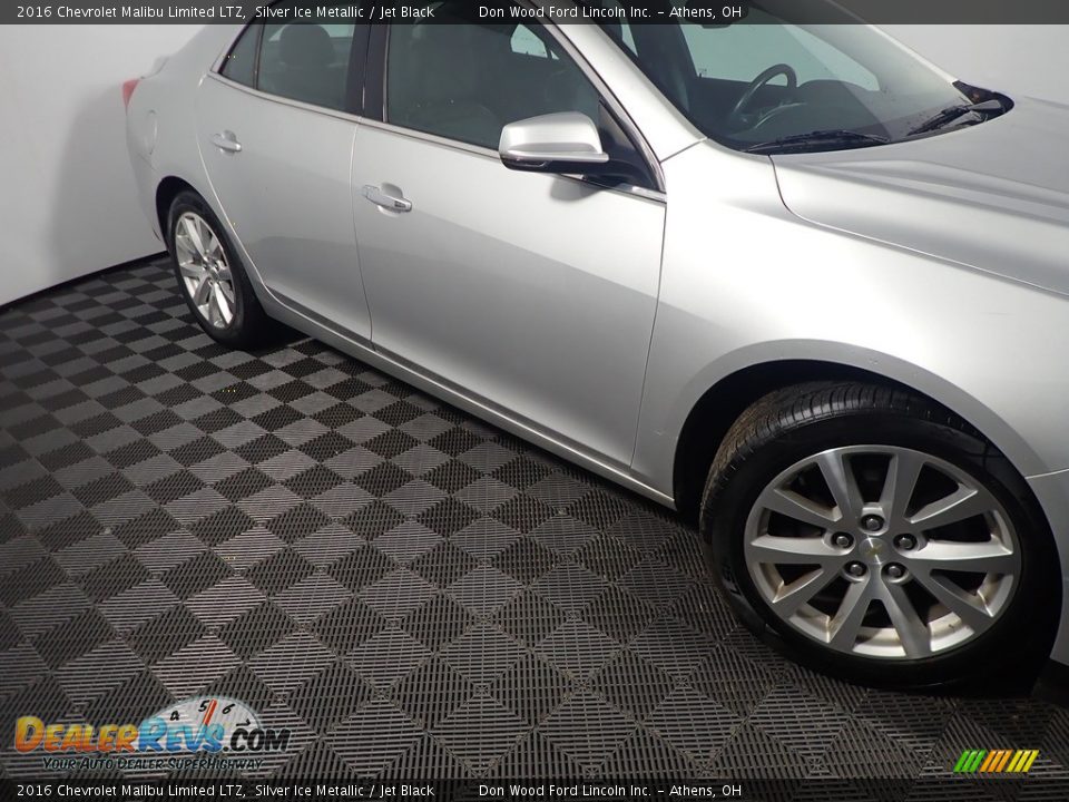 2016 Chevrolet Malibu Limited LTZ Silver Ice Metallic / Jet Black Photo #3