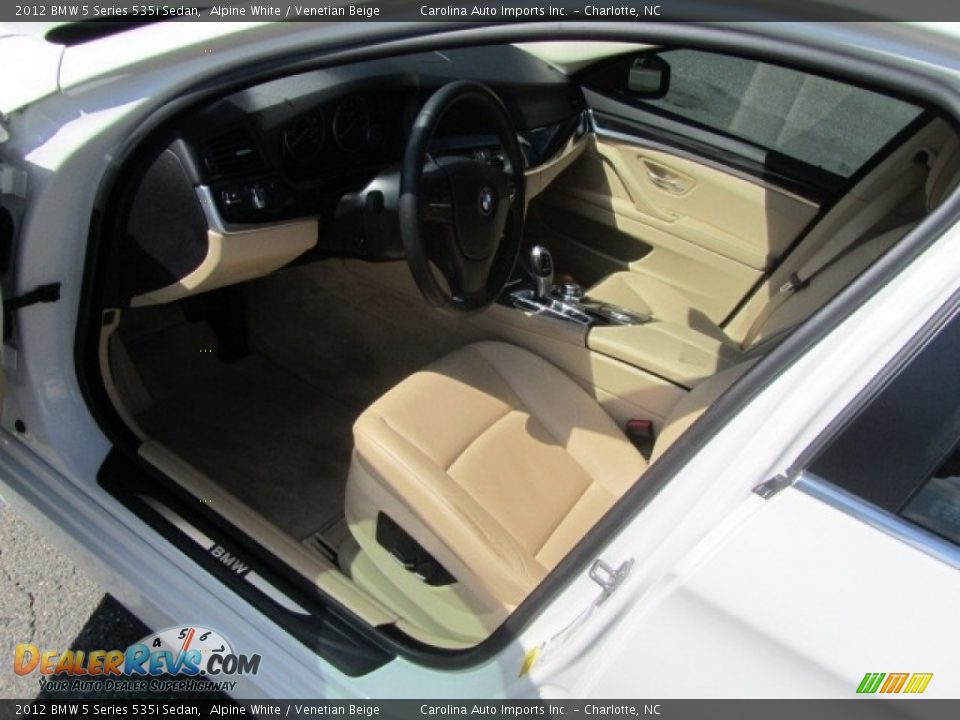 2012 BMW 5 Series 535i Sedan Alpine White / Venetian Beige Photo #17