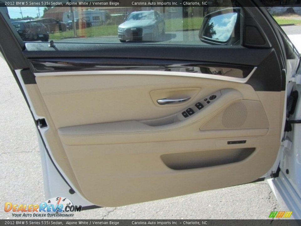 2012 BMW 5 Series 535i Sedan Alpine White / Venetian Beige Photo #18