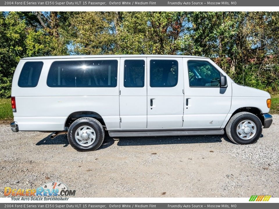 2004 Ford E Series Van E350 Super Duty XLT 15 Passenger Oxford White / Medium Flint Photo #3