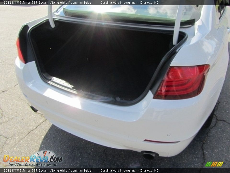 2012 BMW 5 Series 535i Sedan Alpine White / Venetian Beige Photo #21