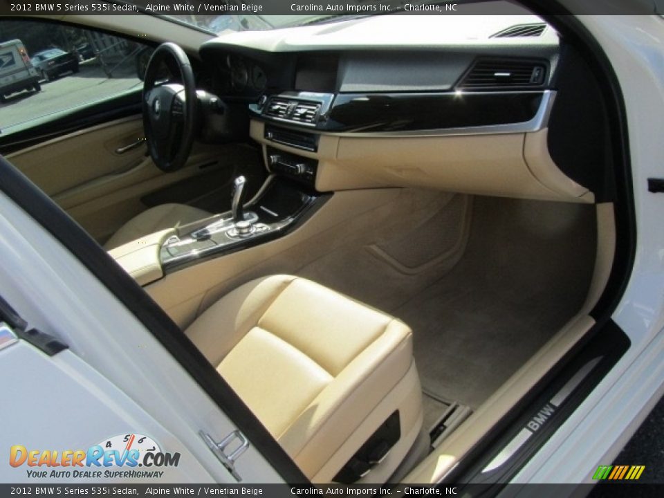 2012 BMW 5 Series 535i Sedan Alpine White / Venetian Beige Photo #22