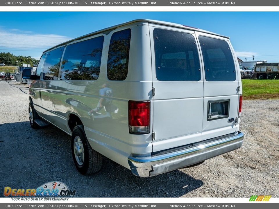 2004 Ford E Series Van E350 Super Duty XLT 15 Passenger Oxford White / Medium Flint Photo #6