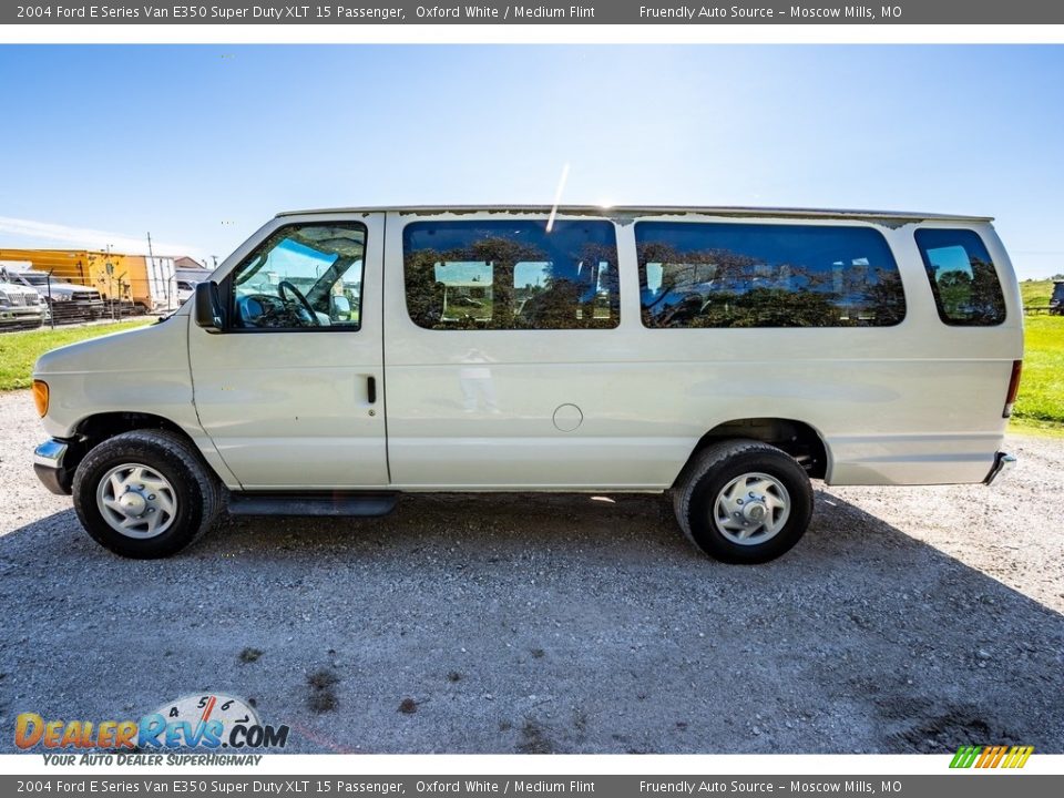 2004 Ford E Series Van E350 Super Duty XLT 15 Passenger Oxford White / Medium Flint Photo #7