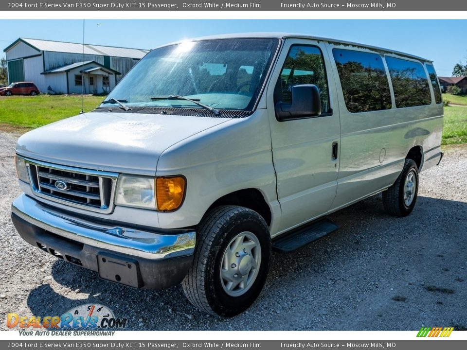 2004 Ford E Series Van E350 Super Duty XLT 15 Passenger Oxford White / Medium Flint Photo #8