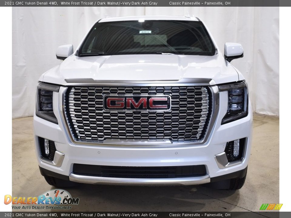 2021 GMC Yukon Denali 4WD White Frost Tricoat / Dark Walnut/­Very Dark Ash Gray Photo #4