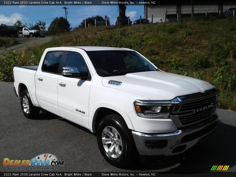 2022 Ram 1500 Laramie Crew Cab 4x4 Bright White / Black Photo #4