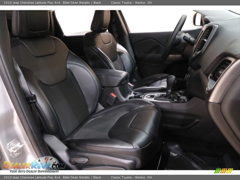 2019 Jeep Cherokee Latitude Plus 4x4 Billet Silver Metallic / Black Photo #16