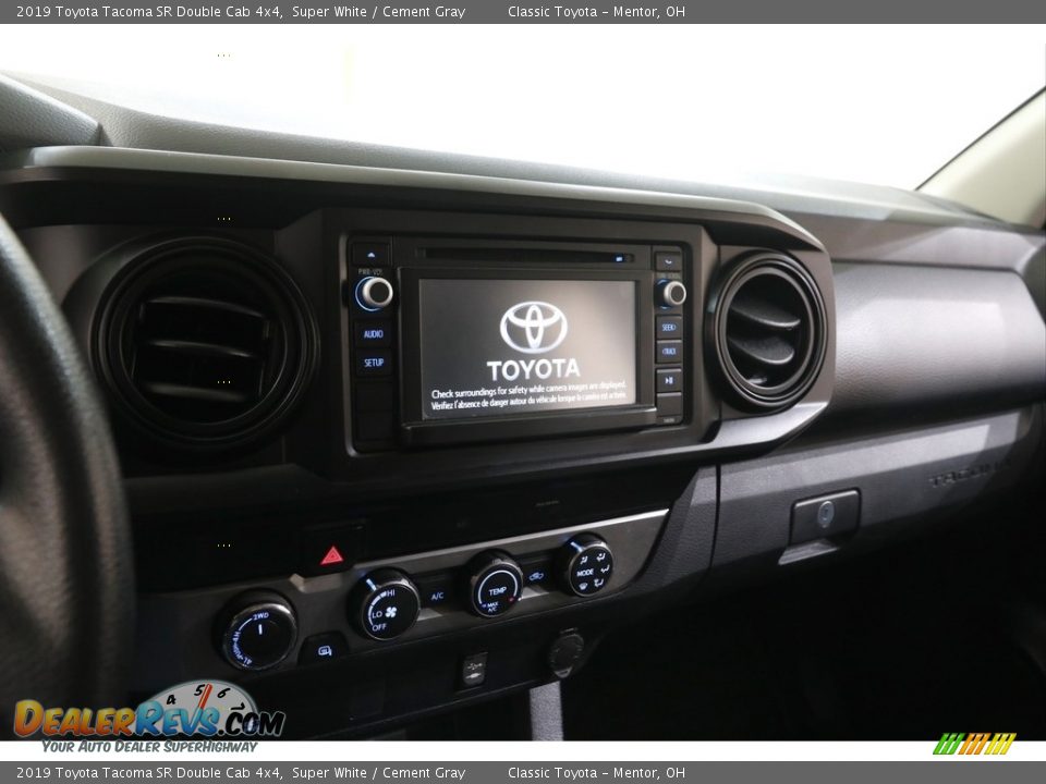 2019 Toyota Tacoma SR Double Cab 4x4 Super White / Cement Gray Photo #9