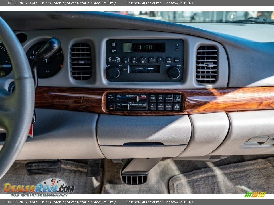 2002 Buick LeSabre Custom Sterling Silver Metallic / Medium Gray Photo #15